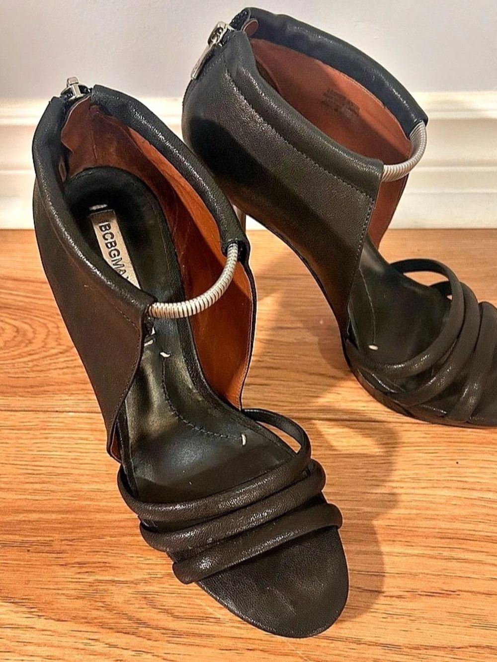 BCBGMAXAZRIA Black Leather Strappy Heels EU 37
